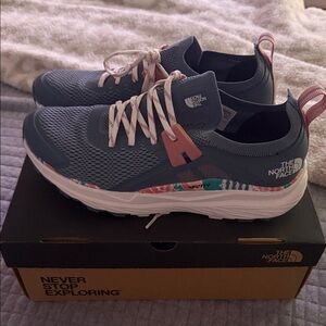 The North Face Gray and Pink vectiv hypnum tennis shoes